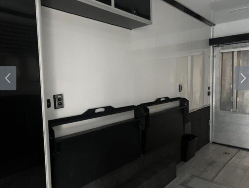 2023 Intech 44' Gooseneck W/Bathroom and Toilet, Trailer Has had very little use, Available Today - Image 9